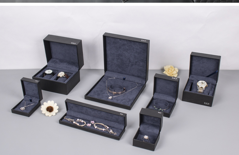 珠宝盒 皮盒.jpg 珠宝盒 皮盒.jpg