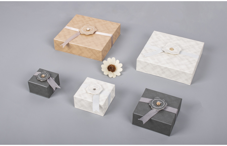 饰品盒.jpg 饰品盒.jpg